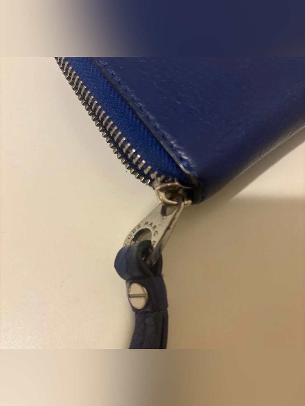 Marc by Marc Jacobs Blue Leather Zip Around Wallet 💙 - Picture 6 of 7